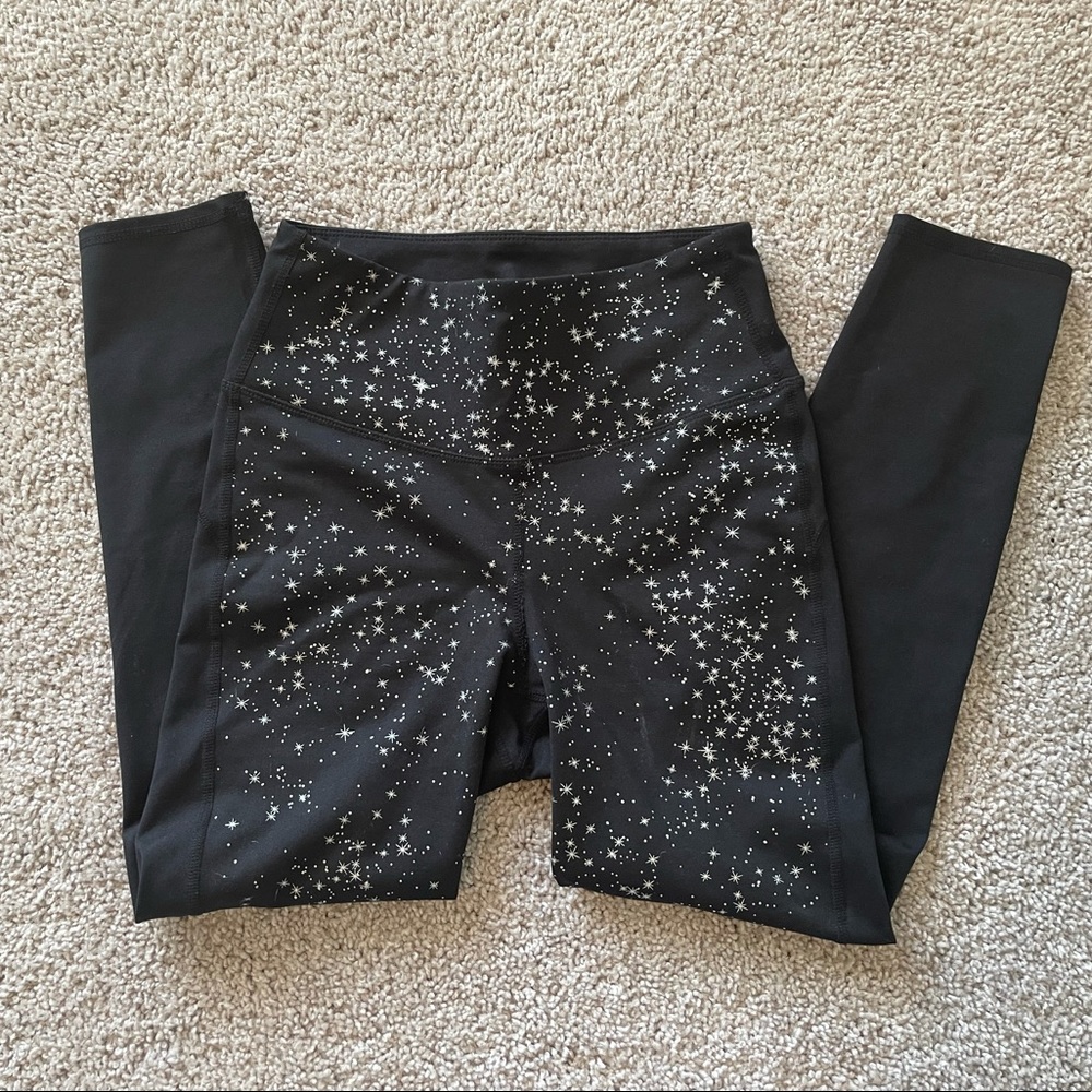 Gap Fit Compression Leggings, Black with Star Design, Size Small